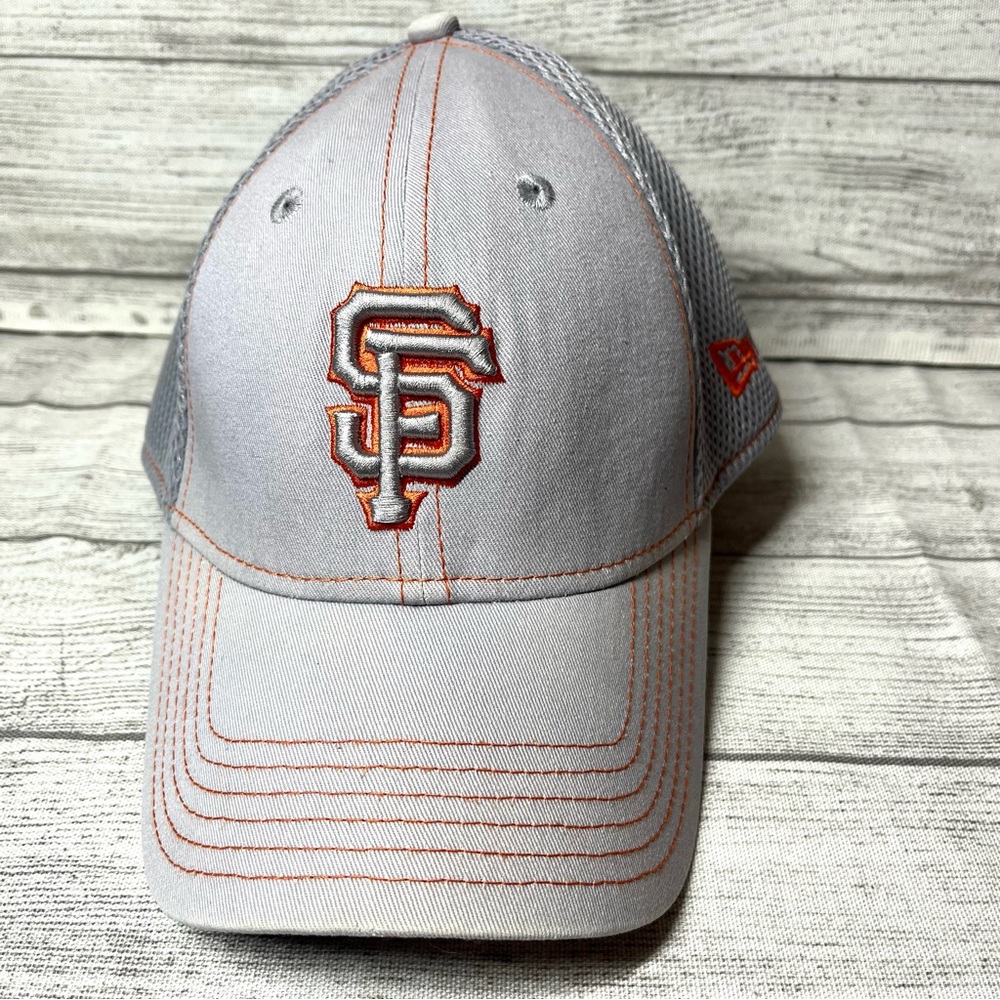 MLB SF Giants New Era 39 Thirty Fitted Hat. Size Large